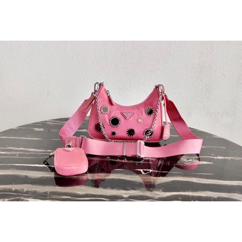 Prada 1BH204 Re-Edition 2005 nylon shoulder bag in Pink Nylon