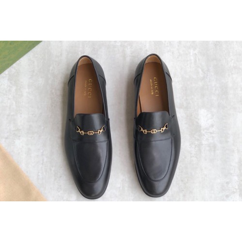 Gucci Jordaan leather loafer on Black Leather Gucci Jordaan leather loafer on Black Leather