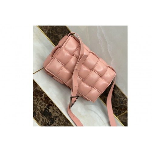 Bottega Veneta padded cassette bag in Pink Lambskin Leather