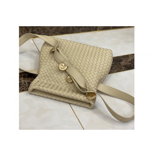 Bottega Veneta Fold Cross-body bag in Porridge Intrecciato Nappa leather