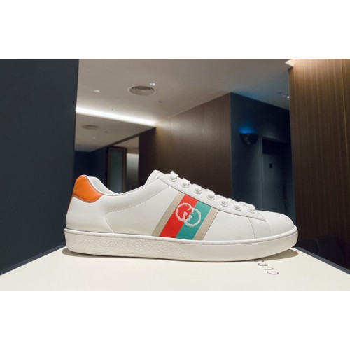 Gucci Mens Ace sneaker with Interlocking G in White leather Gucci Mens Ace sneaker with Interlocking G in White leather