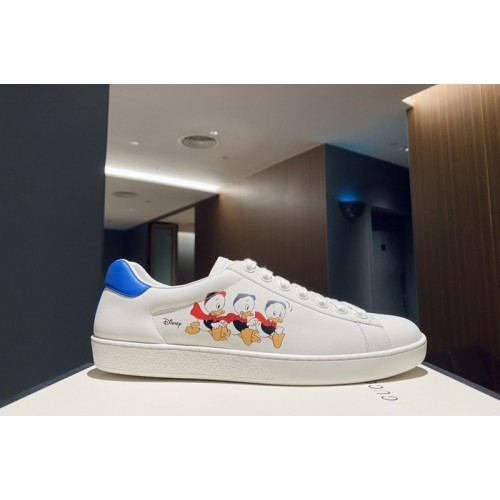Gucci Mens Disney x Gucci Donald Duck Ace sneaker in White leather Gucci Mens Disney x Gucci Donald Duck Ace sneaker in White leather