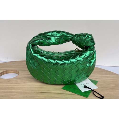 Bottega Veneta Mini Jodie boho bag in Green Intrecciato Nappa leather Bottega Veneta Mini Jodie boho bag in Green Intrecciato Nappa leather