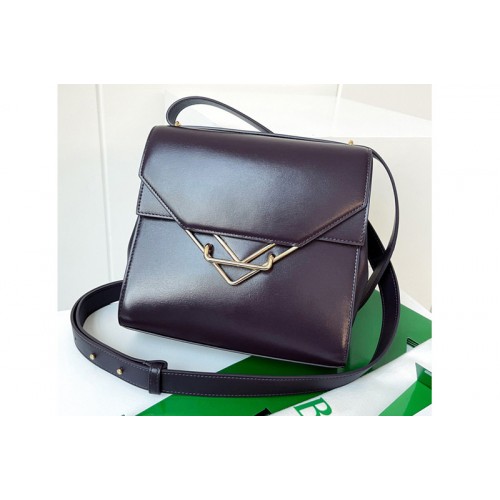 Bottega Veneta The Clip Squared shoulder bag in Grape Box Calf Leather