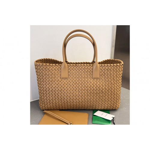 Bottega Veneta Large Cabat tote bag in Tan intrecciato leather