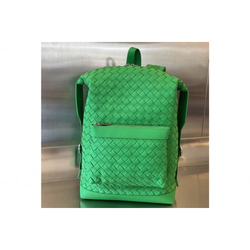 Bottega Veneta Small Intrecciato Backpack in Green leather