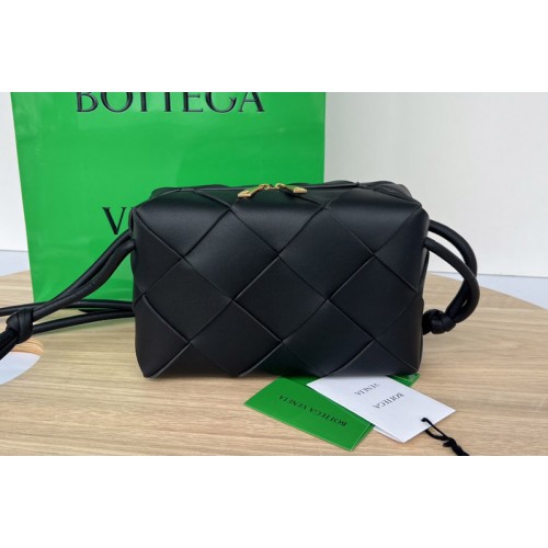 Bottega Veneta Small Cassette Camera Bag in Black intreccio leather