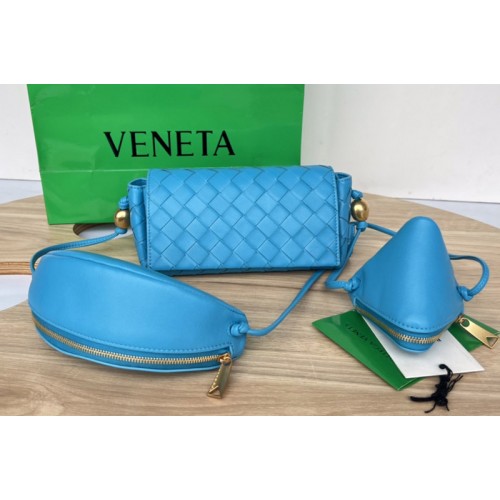 Bottega Veneta Pouch On Strap in Blue Intrecciato leather