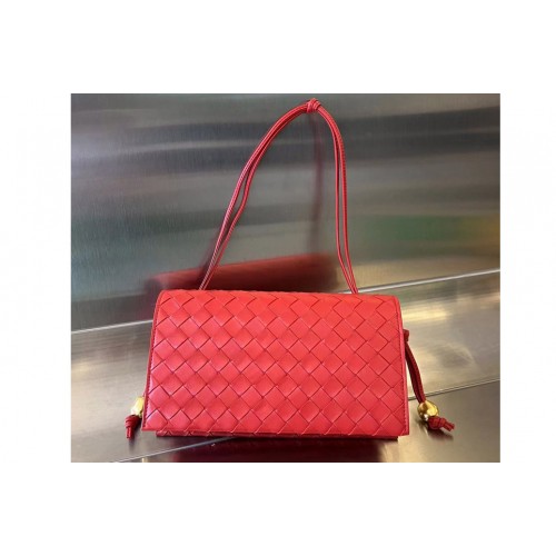 Bottega Veneta Trio Pouch On Strap Bag in Red Leather Bottega Veneta Trio Pouch On Strap Bag in Red Leather