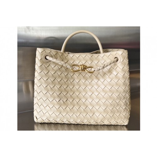 Bottega Veneta Medium Andiamo Bag in Oatmeal Leather
