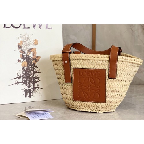 Loewe Small Basket bag in Natural Tan palm leaf and calfskin Loewe Small Basket bag in Natural Tan palm leaf and calfskin