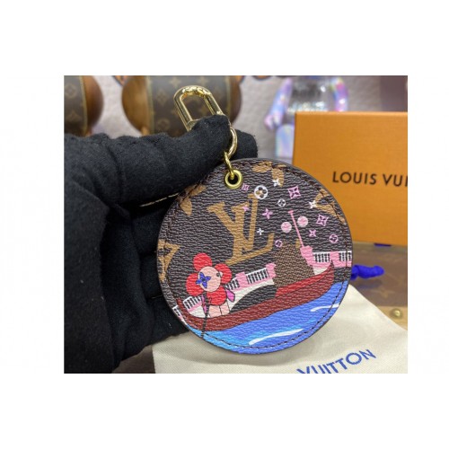 Louis Vuitton M00500 Illustre China Wall Xmas Bag Charm and Key Holder Louis Vuitton M00500 Illustre China Wall Xmas Bag Charm and Key Holder