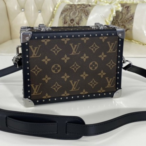 Louis Vuitton M20252 Clutch Box men bag in Monogram Canvas Louis Vuitton M20252 Clutch Box men bag in Monogram Canvas