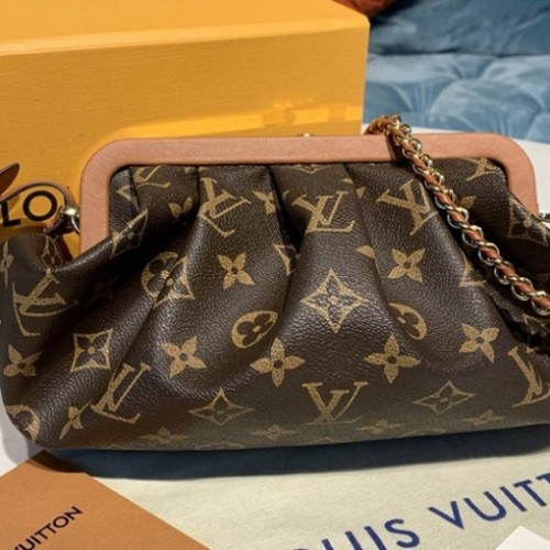 Louis Vuitton M45229 Boursicot EW pouch In Monogram Canvas Louis Vuitton M45229 Boursicot EW pouch In Monogram Canvas