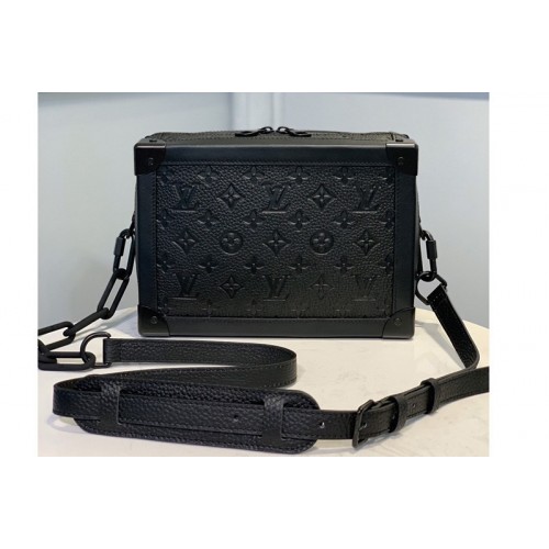 Louis Vuitton M55700 Soft Trunk bag in black Taurillon leather Louis Vuitton M55700 Soft Trunk bag in black Taurillon leather