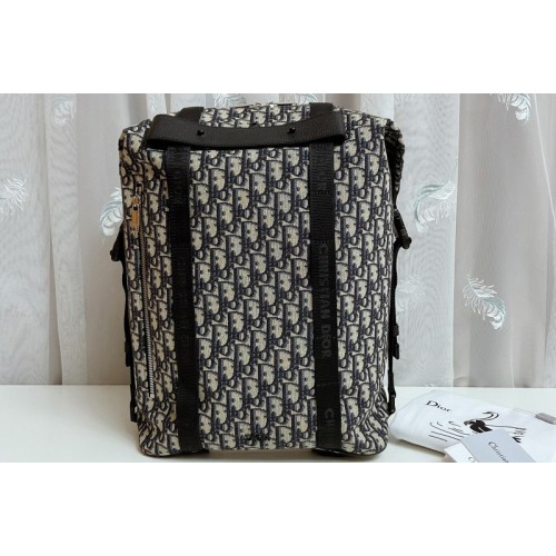 Christian Dior M8878 Dior backpack in Dior Oblique Technical Jacquard