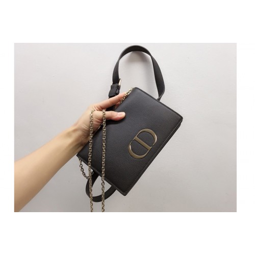 Christian Dior 30 Montaigne 2-in-1 pouch S2086 in Black Calfskin Christian Dior 30 Montaigne 2-in-1 pouch S2086 in Black Calfskin